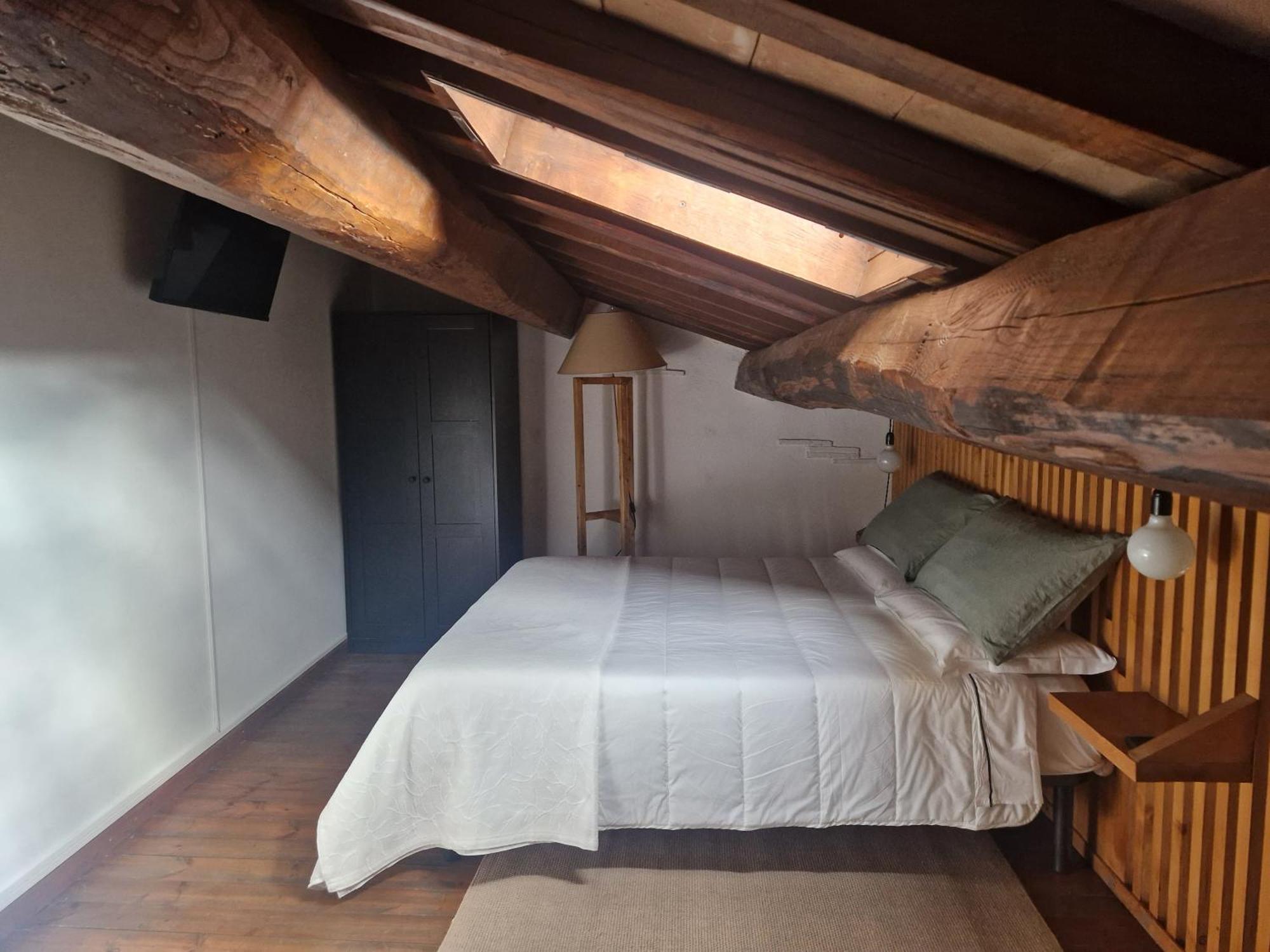 Piazza Duomo Casa Vacanze Sutri Bagian luar foto