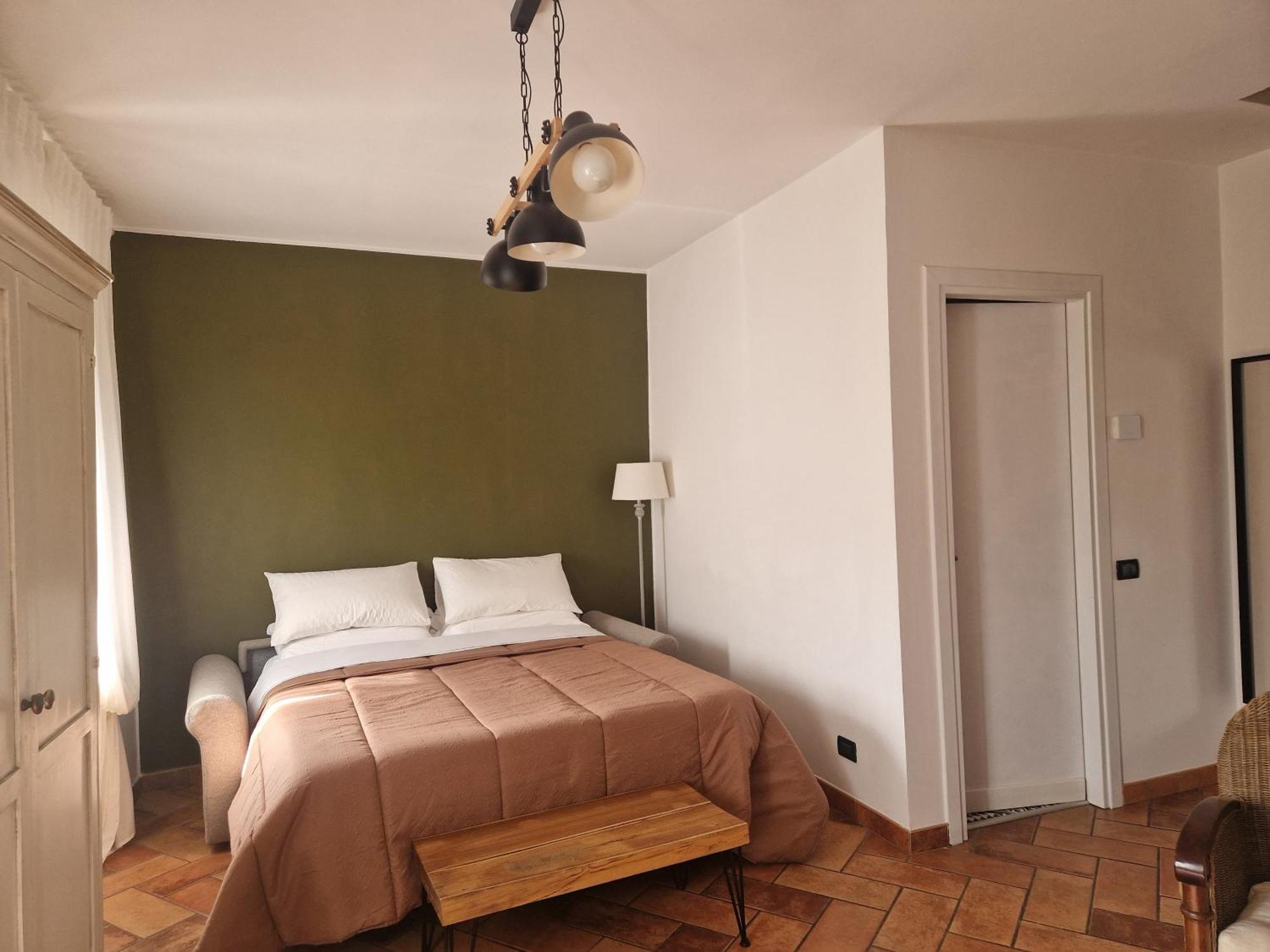 Piazza Duomo Casa Vacanze Sutri Bagian luar foto