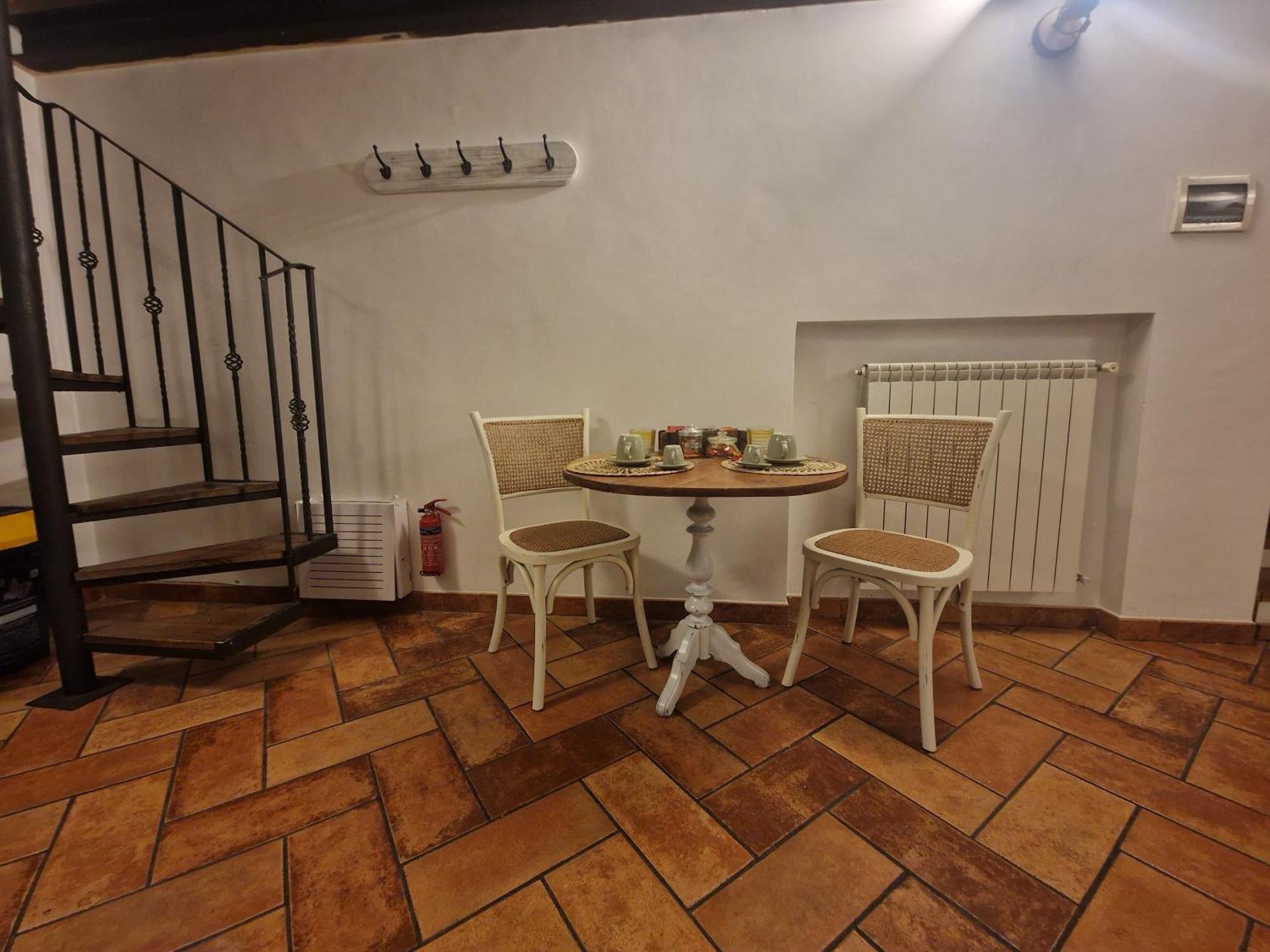 Piazza Duomo Casa Vacanze Sutri Bagian luar foto