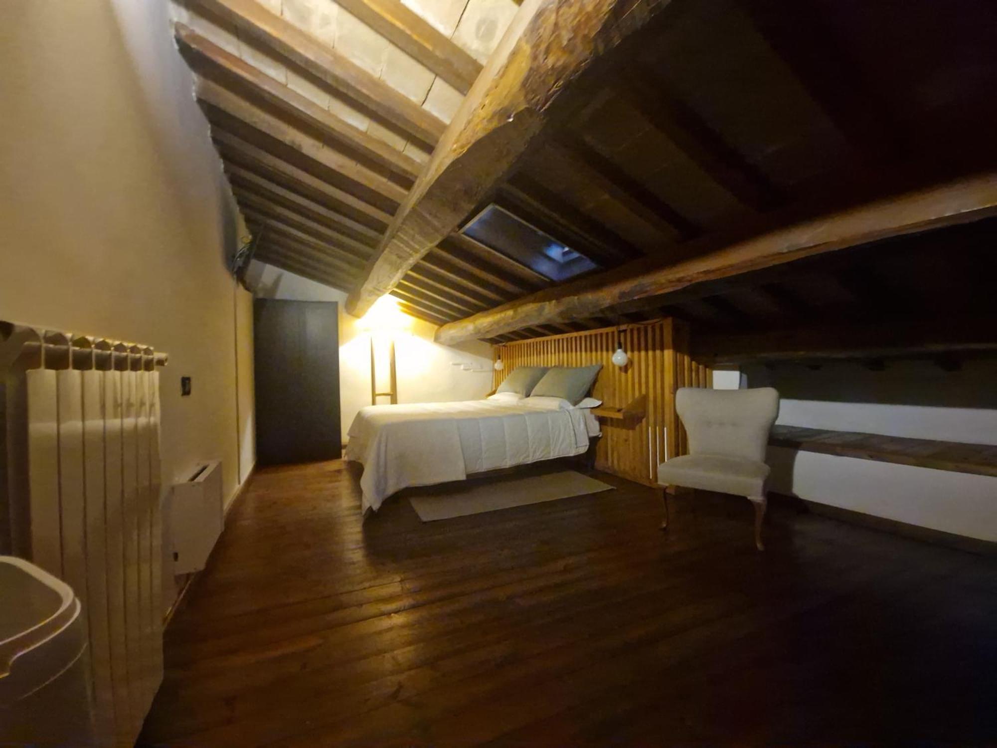 Piazza Duomo Casa Vacanze Sutri Bagian luar foto