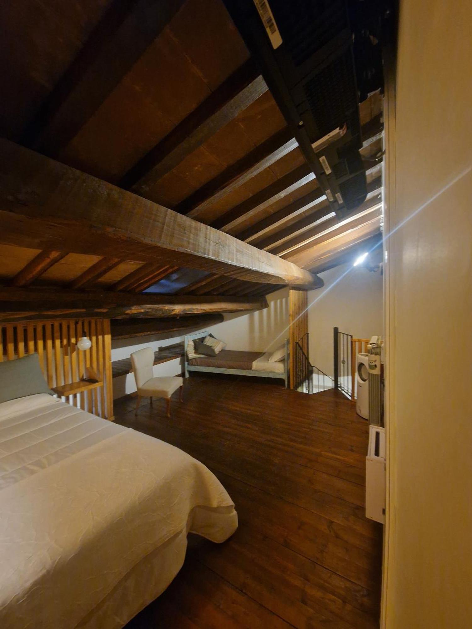 Piazza Duomo Casa Vacanze Sutri Bagian luar foto