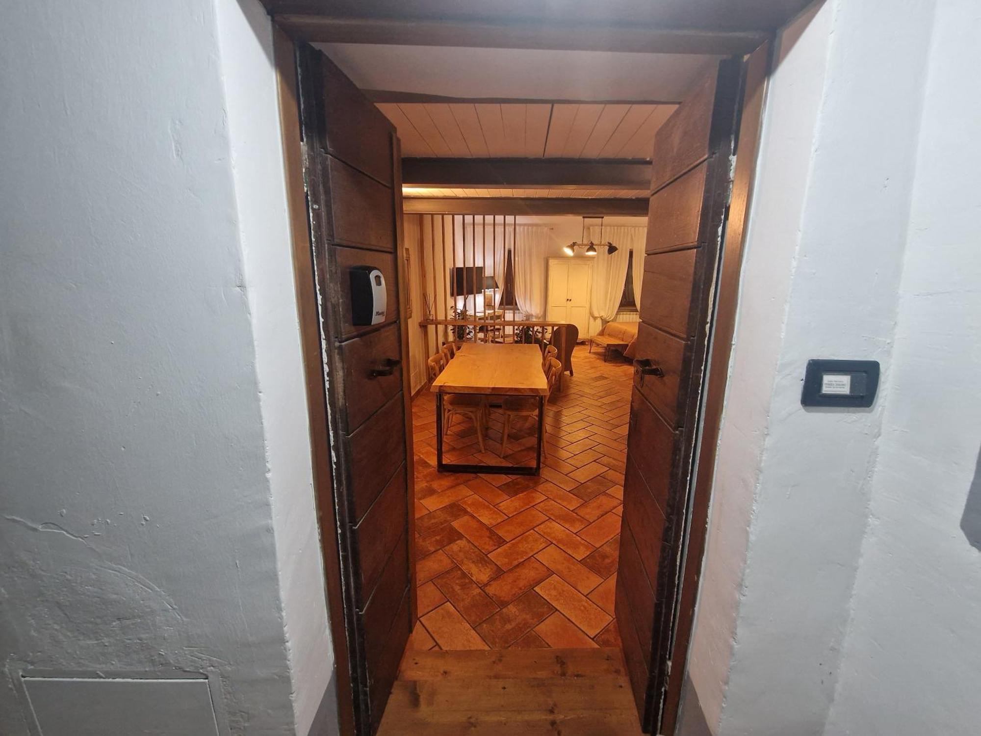 Piazza Duomo Casa Vacanze Sutri Bagian luar foto